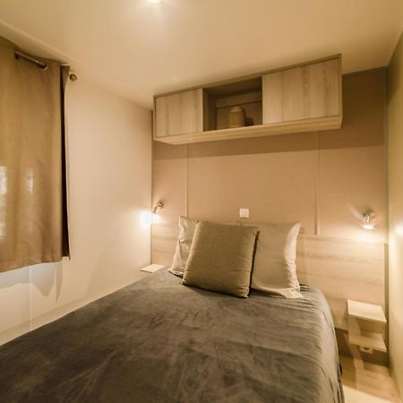 Mobil Home Les Pieds Dans L'Eau Canet-en-Roussillon Esterno foto